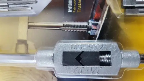 Set de machos de roscar Uyustools, 8 piezas, M3 a M12 - Imagen 8